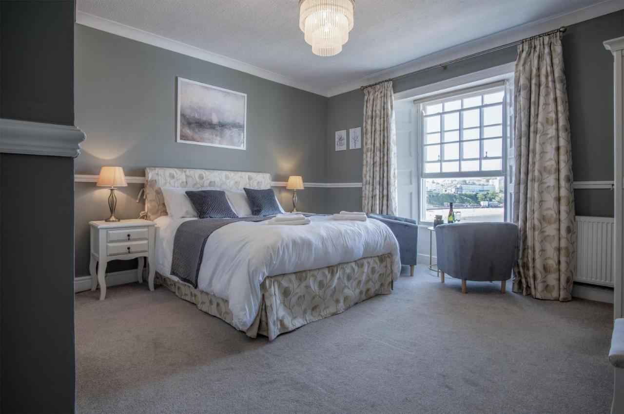 Gwynne House - 6 Bedroom Luxurious Holiday Home - Tenby Harbour Exterior foto