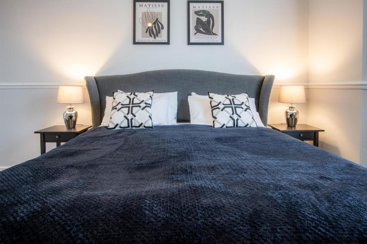 Gwynne House - 6 Bedroom Luxurious Holiday Home - Tenby Harbour Exterior foto
