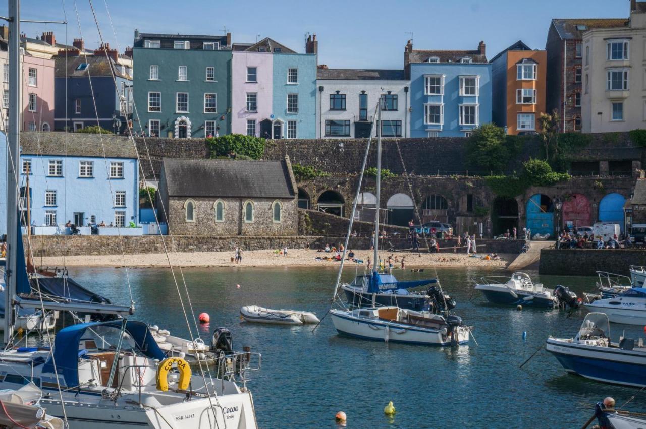 Gwynne House - 6 Bedroom Luxurious Holiday Home - Tenby Harbour Exterior foto
