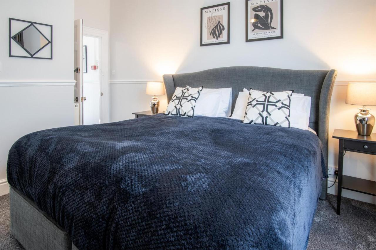 Gwynne House - 6 Bedroom Luxurious Holiday Home - Tenby Harbour Exterior foto