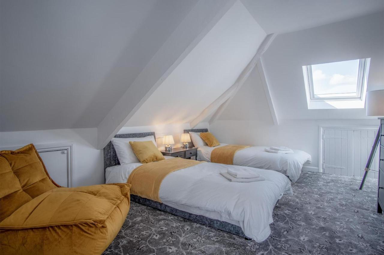 Gwynne House - 6 Bedroom Luxurious Holiday Home - Tenby Harbour Exterior foto