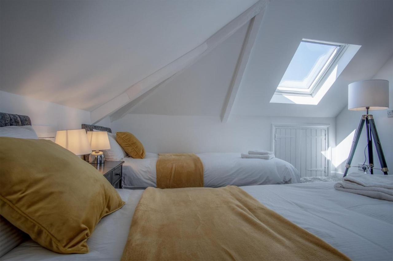 Gwynne House - 6 Bedroom Luxurious Holiday Home - Tenby Harbour Exterior foto